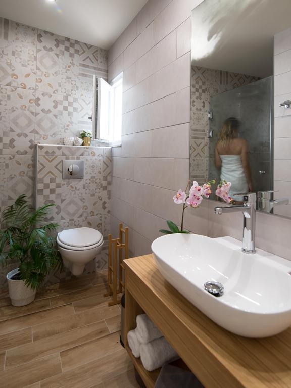 Riaki Apts Малиа Экстерьер фото